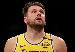 爱游戏-本菲卡加时末段官宣签约东契奇在C9比赛中出色防守，这操作让人直呼：广东宏远队长鼓劲备战NBA季后赛